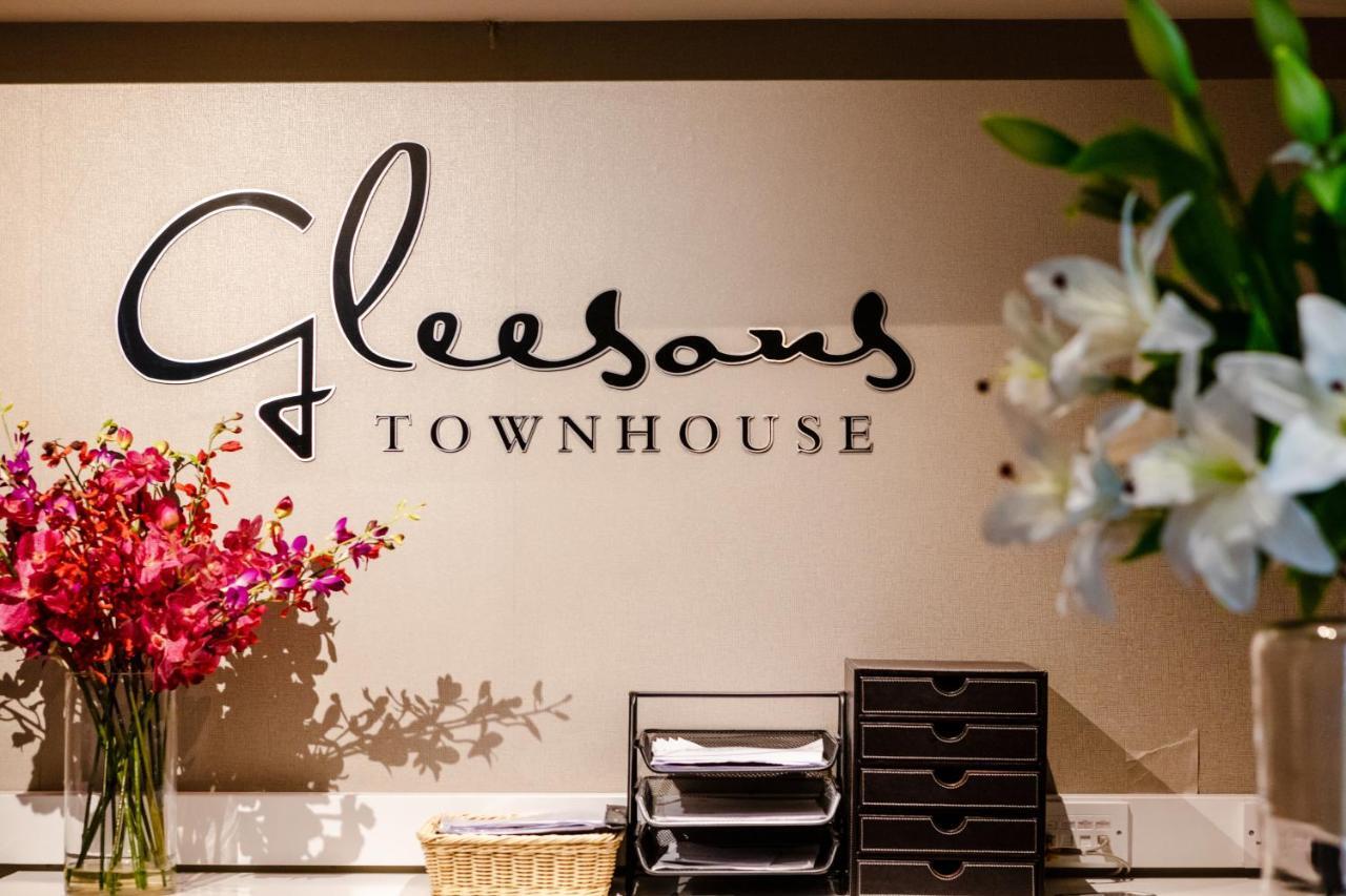 ホテル Gleesons Townhouse Booterstown ダブリン エクステリア 写真
